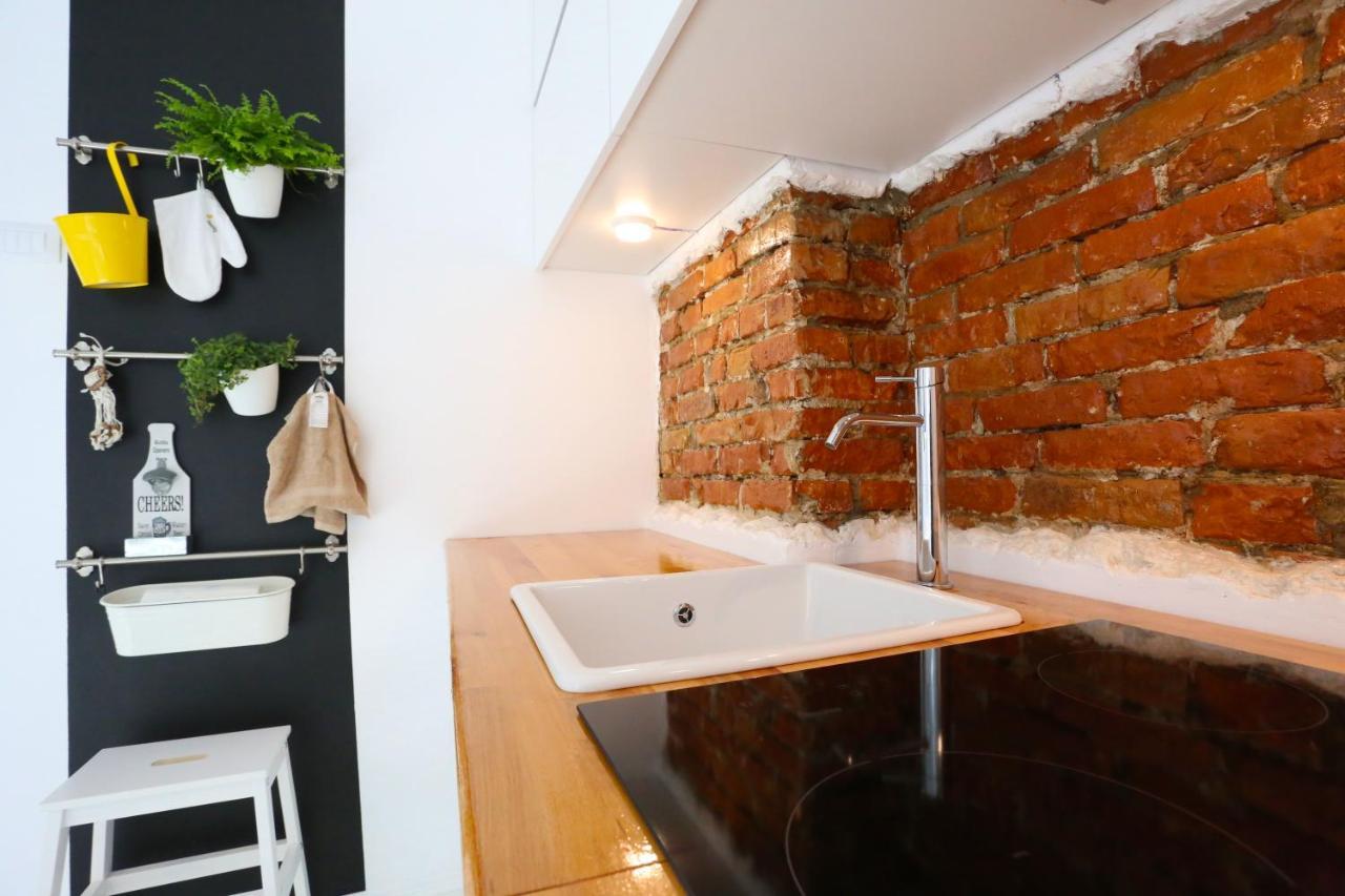 Апартаменты Ceronav Citycenter Galati, Disscount On Google! Экстерьер фото