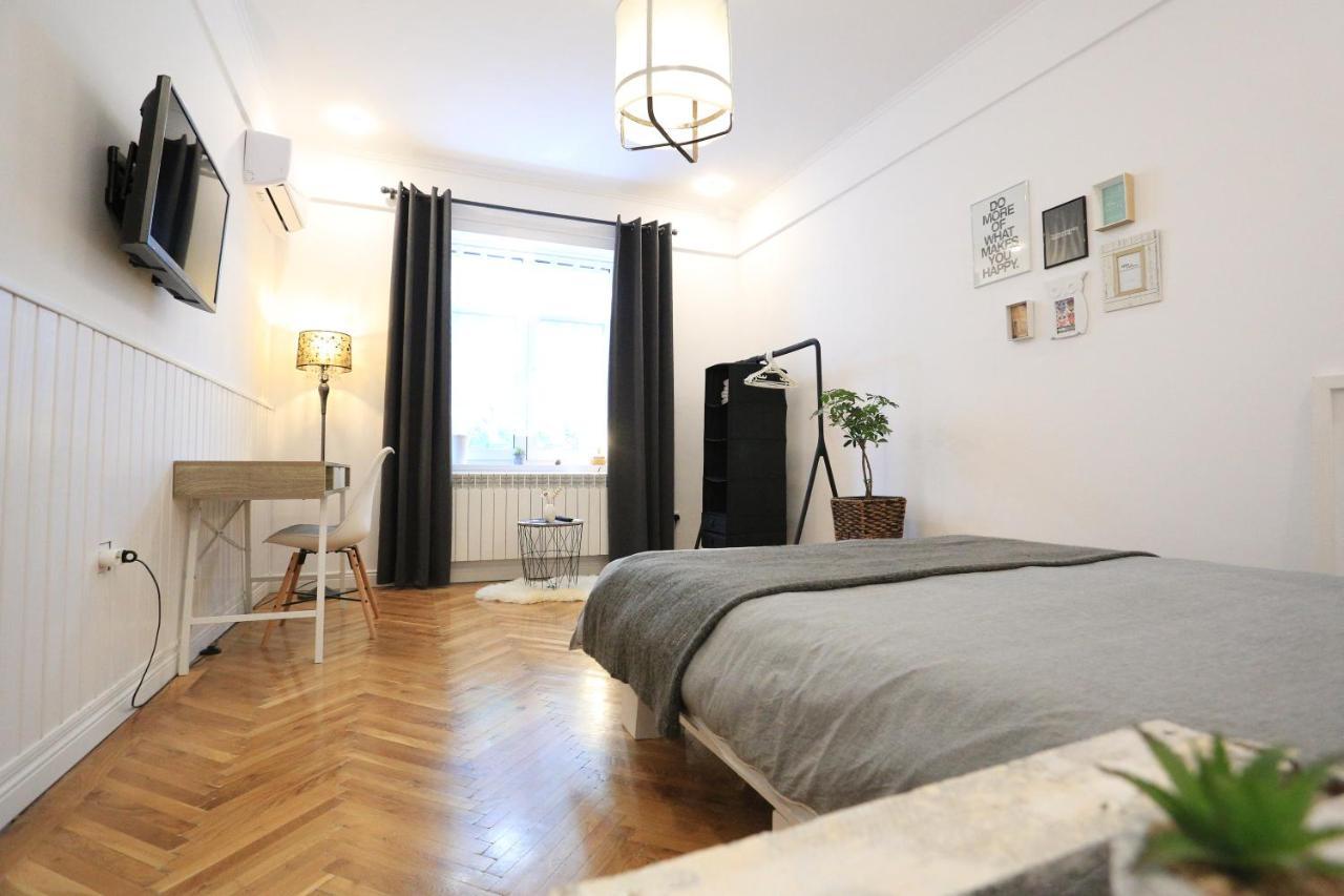 Апартаменты Ceronav Citycenter Galati, Disscount On Google! Экстерьер фото