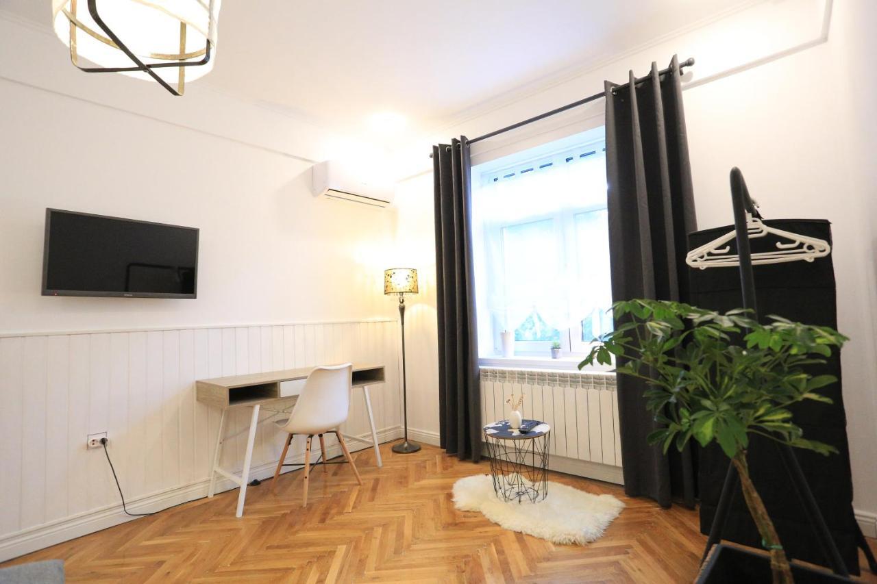 Апартаменты Ceronav Citycenter Galati, Disscount On Google! Экстерьер фото
